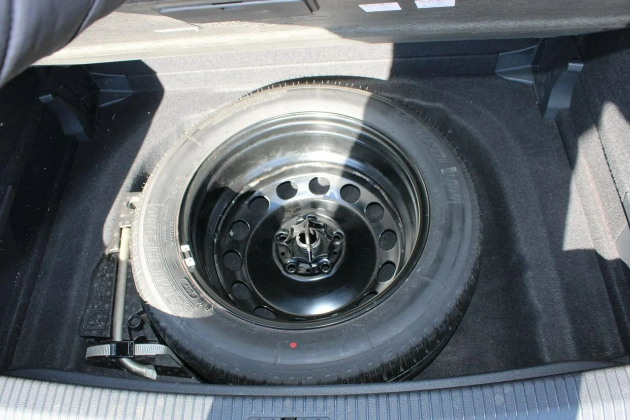 Volkswagen Golf Sportsvan - Zdjęcie 37