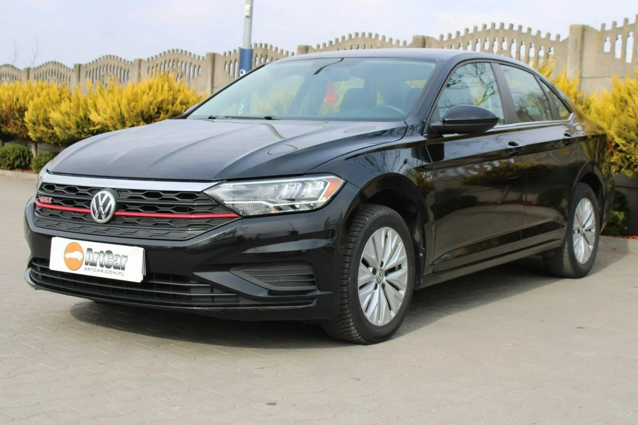 Volkswagen Jetta - Zdjęcie 1
