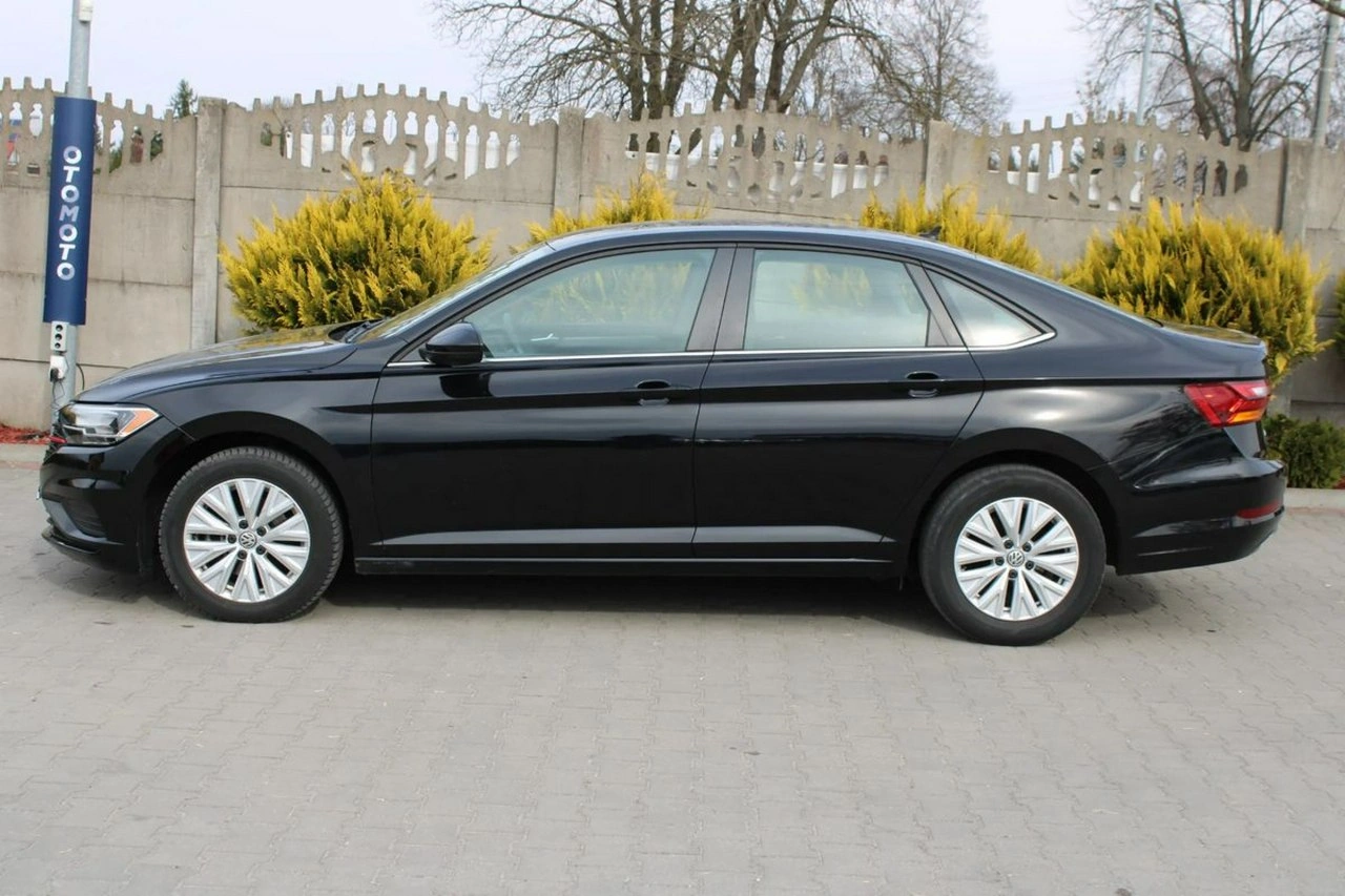 Volkswagen Jetta - Zdjęcie 3