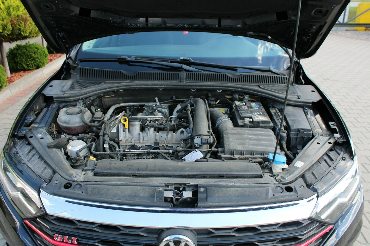 Volkswagen Jetta - Zdjęcie 35