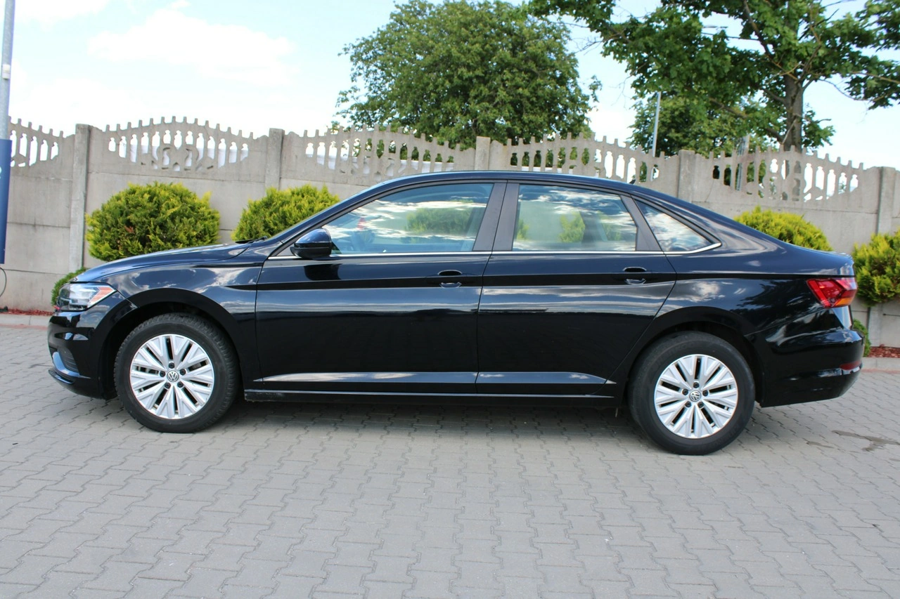Volkswagen Jetta - Zdjęcie 41