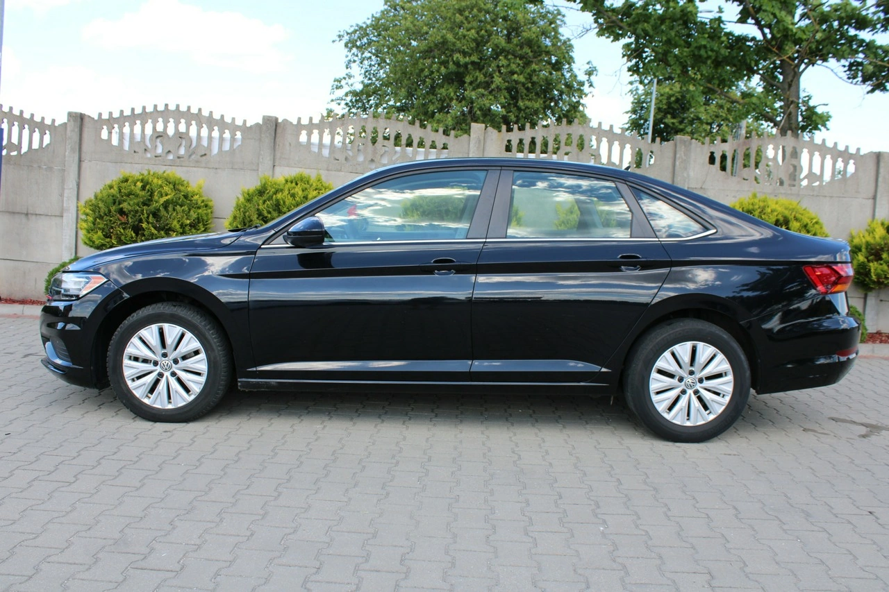 Volkswagen Jetta - Zdjęcie 47
