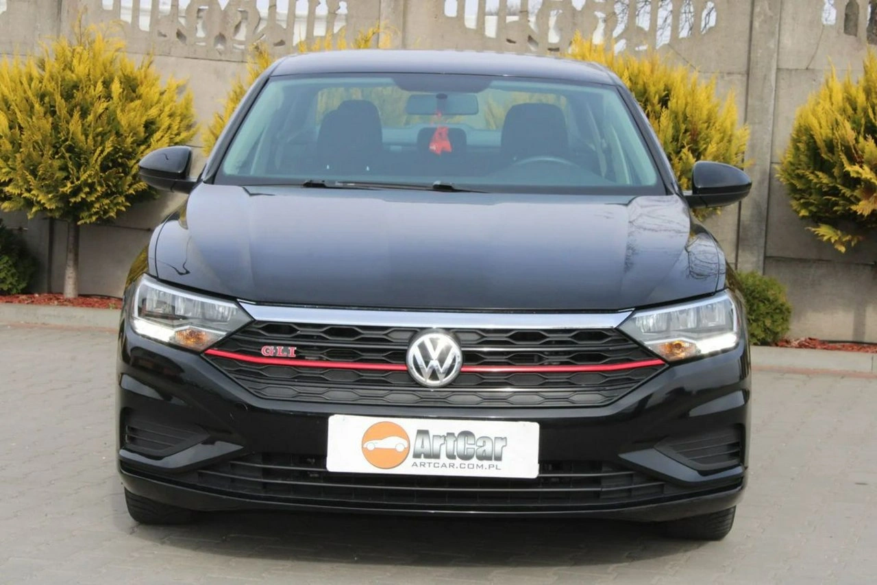 Volkswagen Jetta - Zdjęcie 8