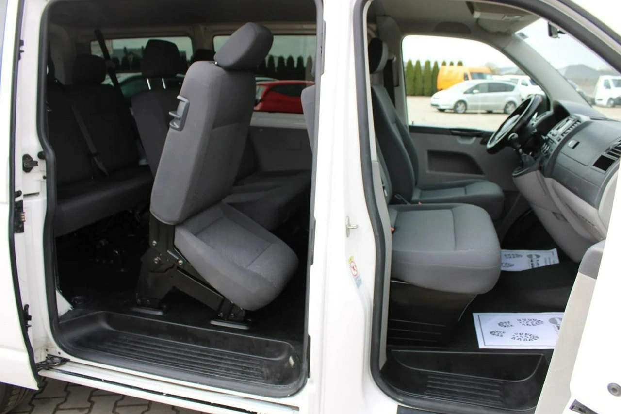Volkswagen Transporter - Zdjęcie 33