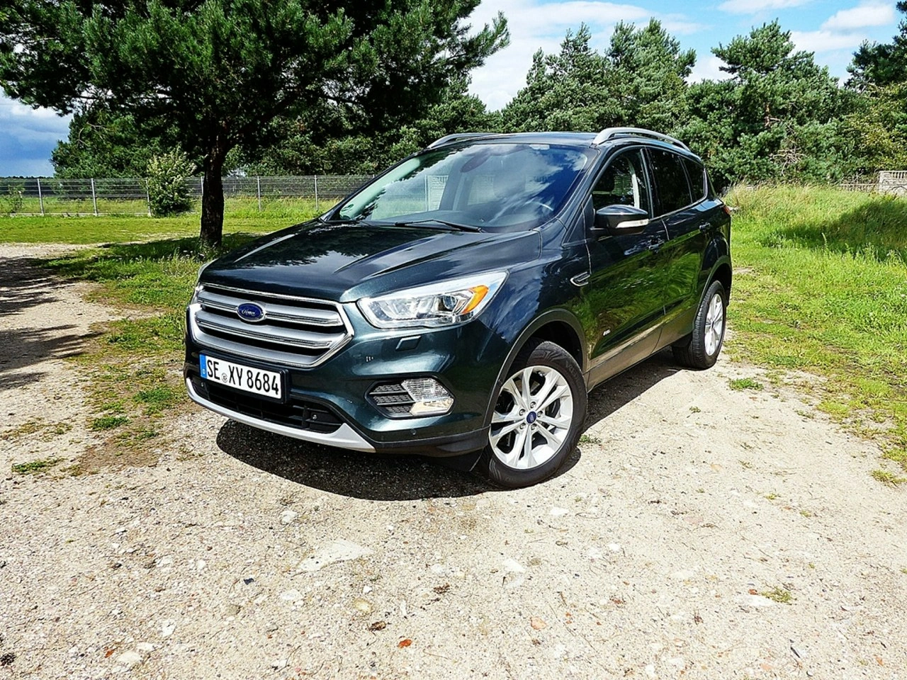 Ford Kuga - Zdjęcie 39