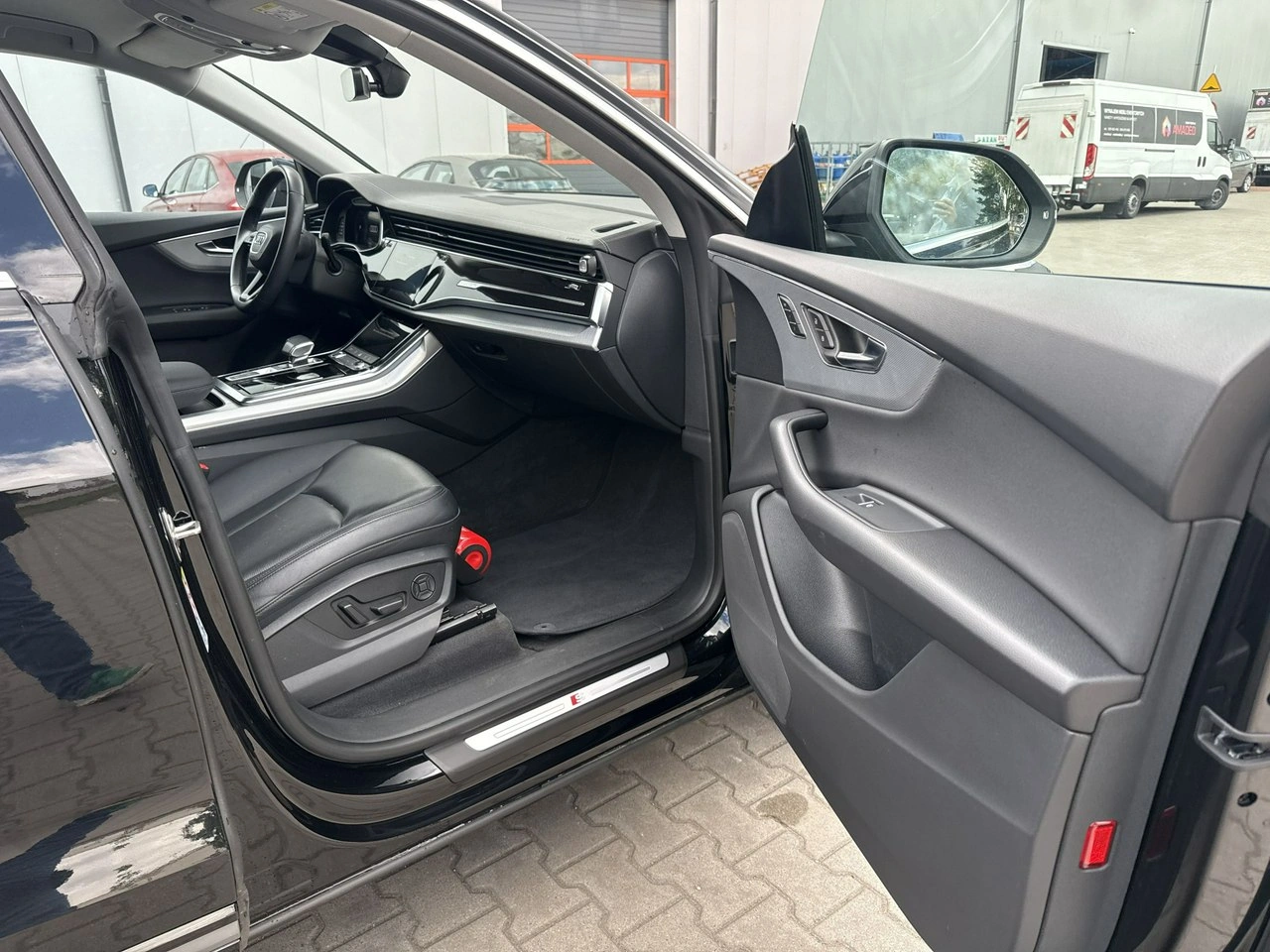 Audi Q8 - Zdjęcie 17