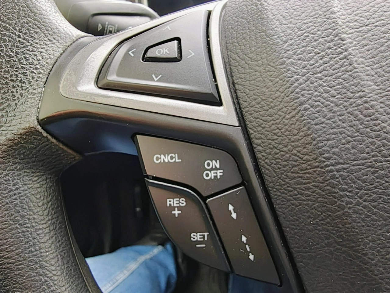 Ford Fusion - Zdjęcie 6
