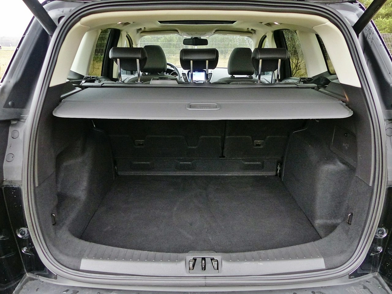 Ford Kuga - Zdjęcie 9