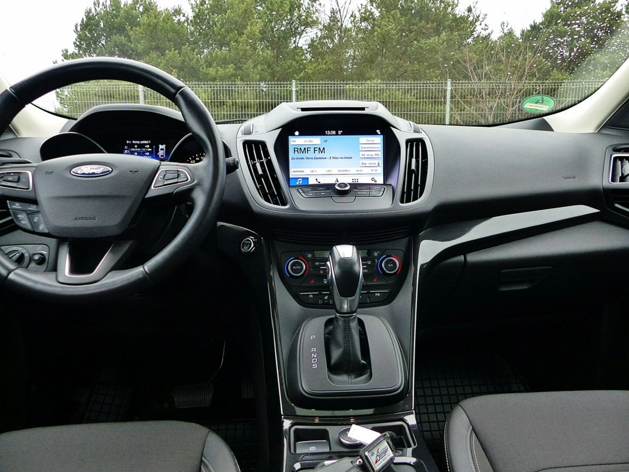 Ford Kuga - Zdjęcie 35