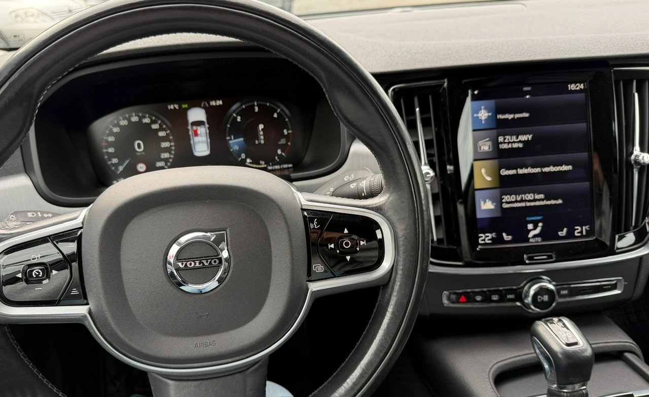 Volvo S90 - Zdjęcie 24