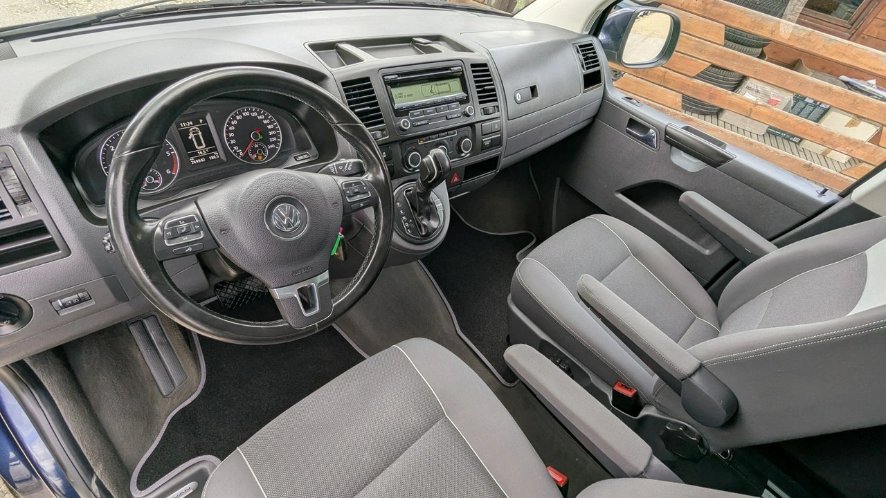 Volkswagen Multivan - Zdjęcie 16