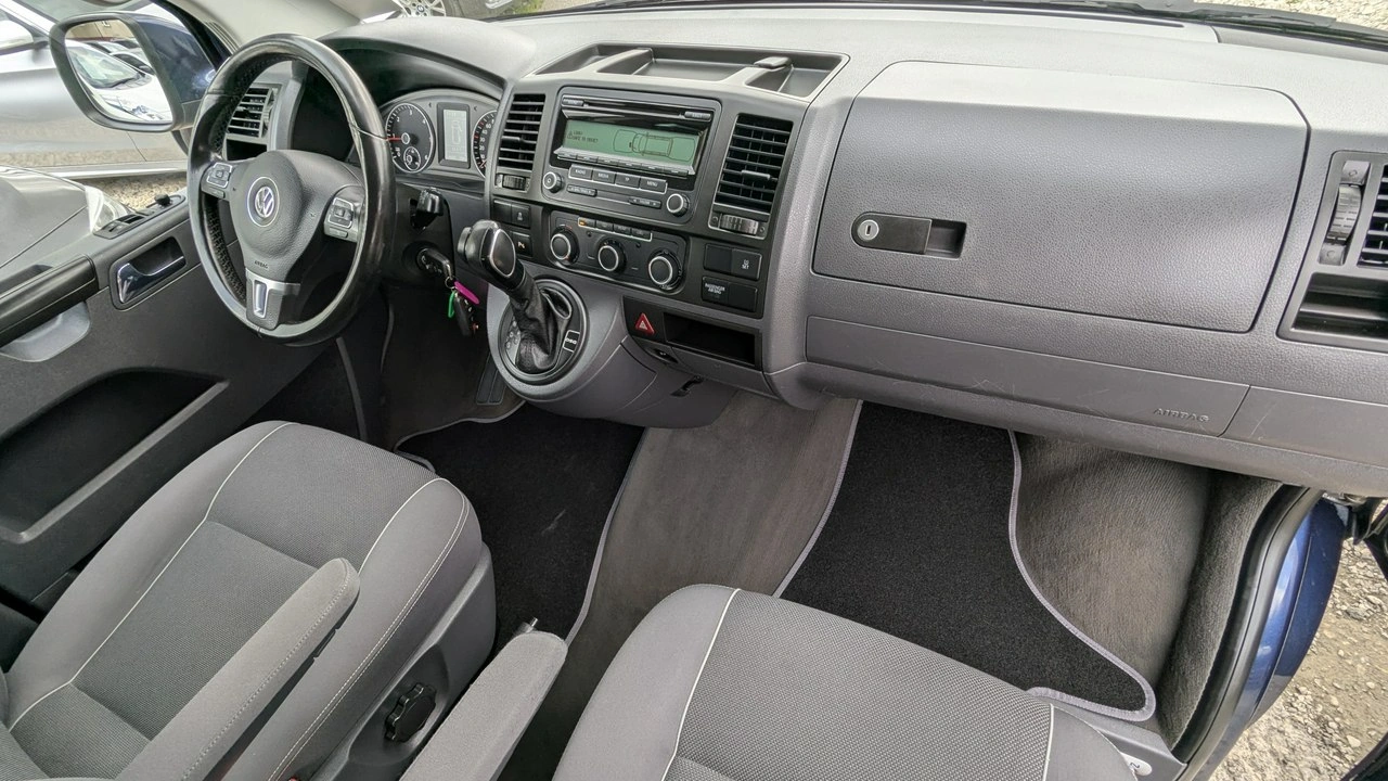 Volkswagen Multivan - Zdjęcie 19