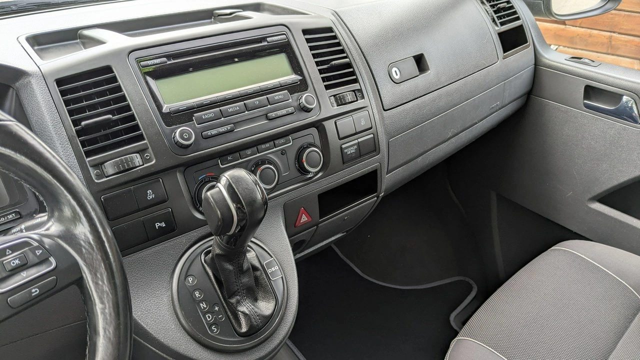 Volkswagen Multivan - Zdjęcie 30