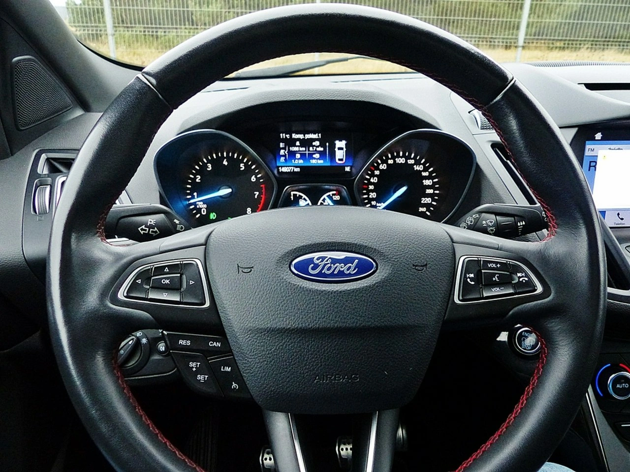 Ford Kuga - Zdjęcie 26