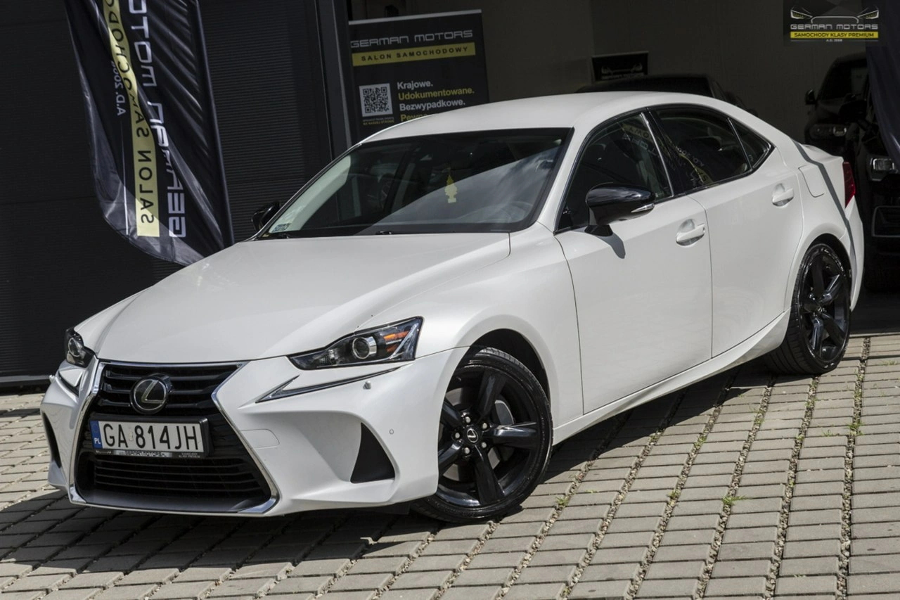Lexus IS - Zdjęcie 1