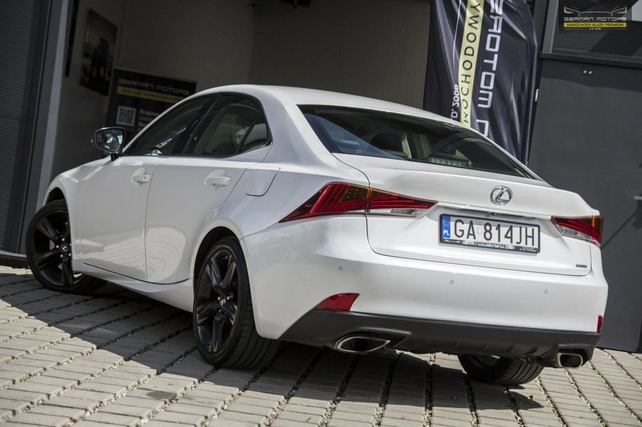 Lexus IS - Zdjęcie 6