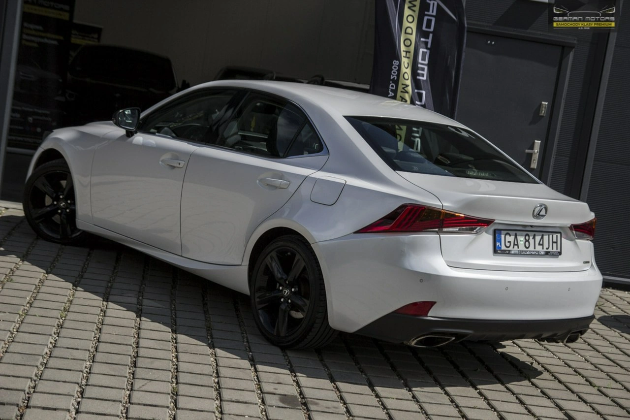 Lexus IS - Zdjęcie 7