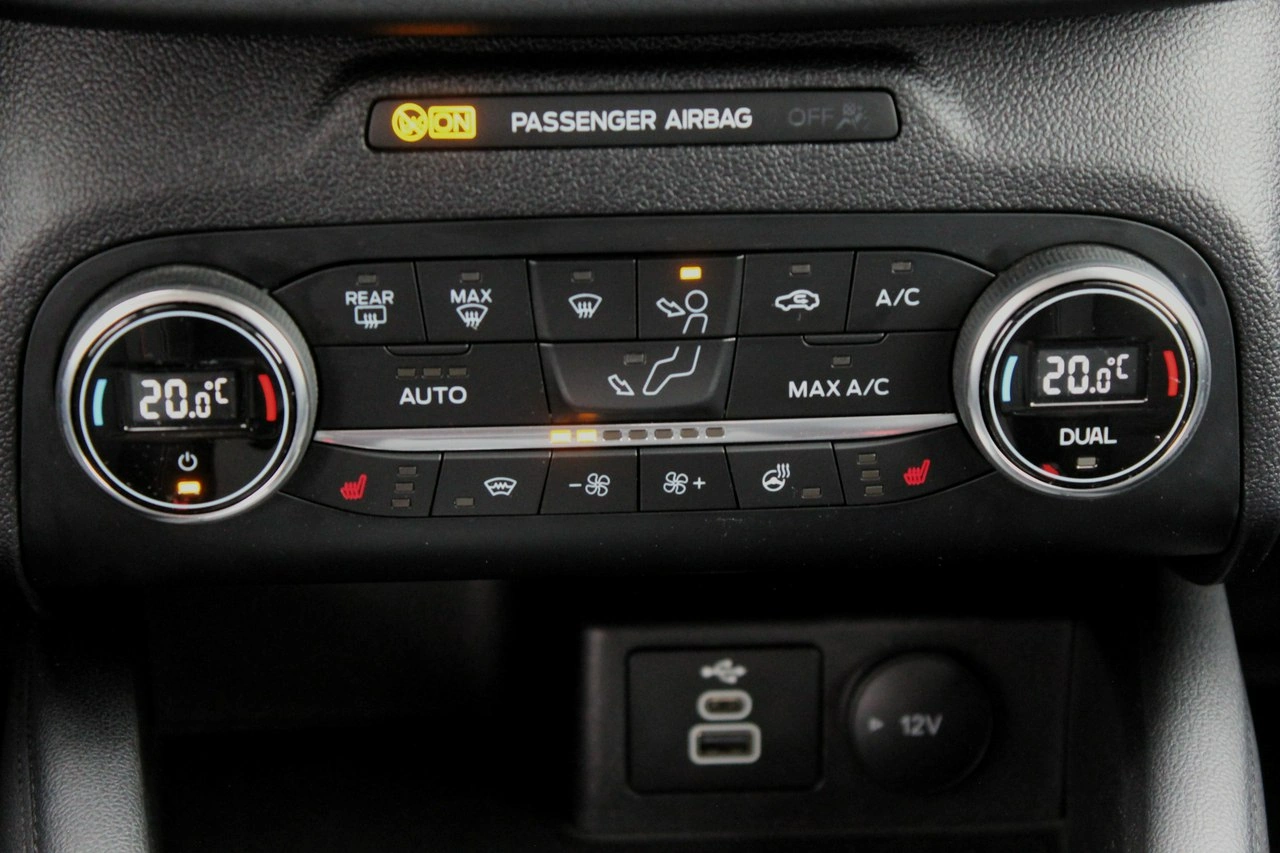 Ford Kuga - Zdjęcie 20