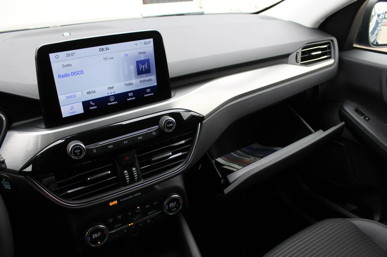 Ford Kuga - Zdjęcie 29