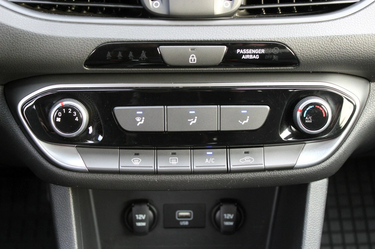 Hyundai i30 - Zdjęcie 18