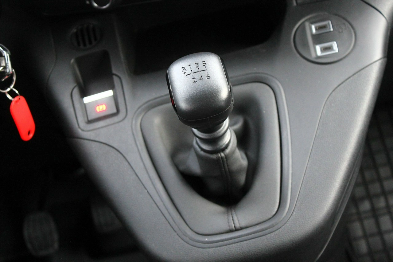 Peugeot Partner - Zdjęcie 16