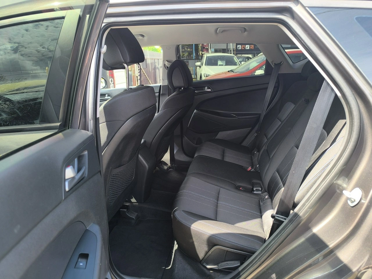 Hyundai Tucson - Zdjęcie 16