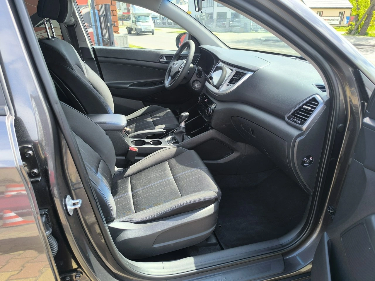 Hyundai Tucson - Zdjęcie 18