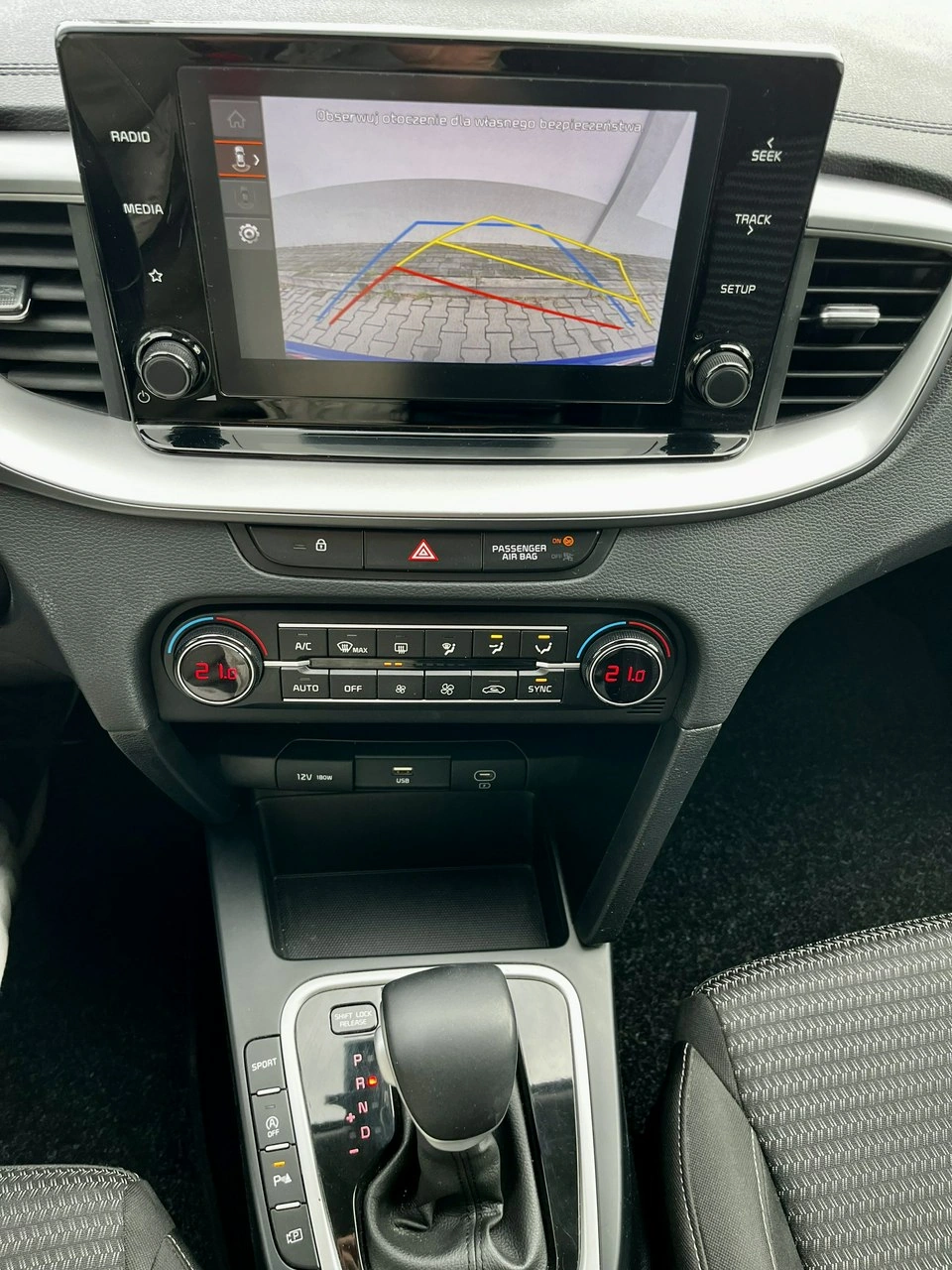 Kia Ceed - Zdjęcie 28