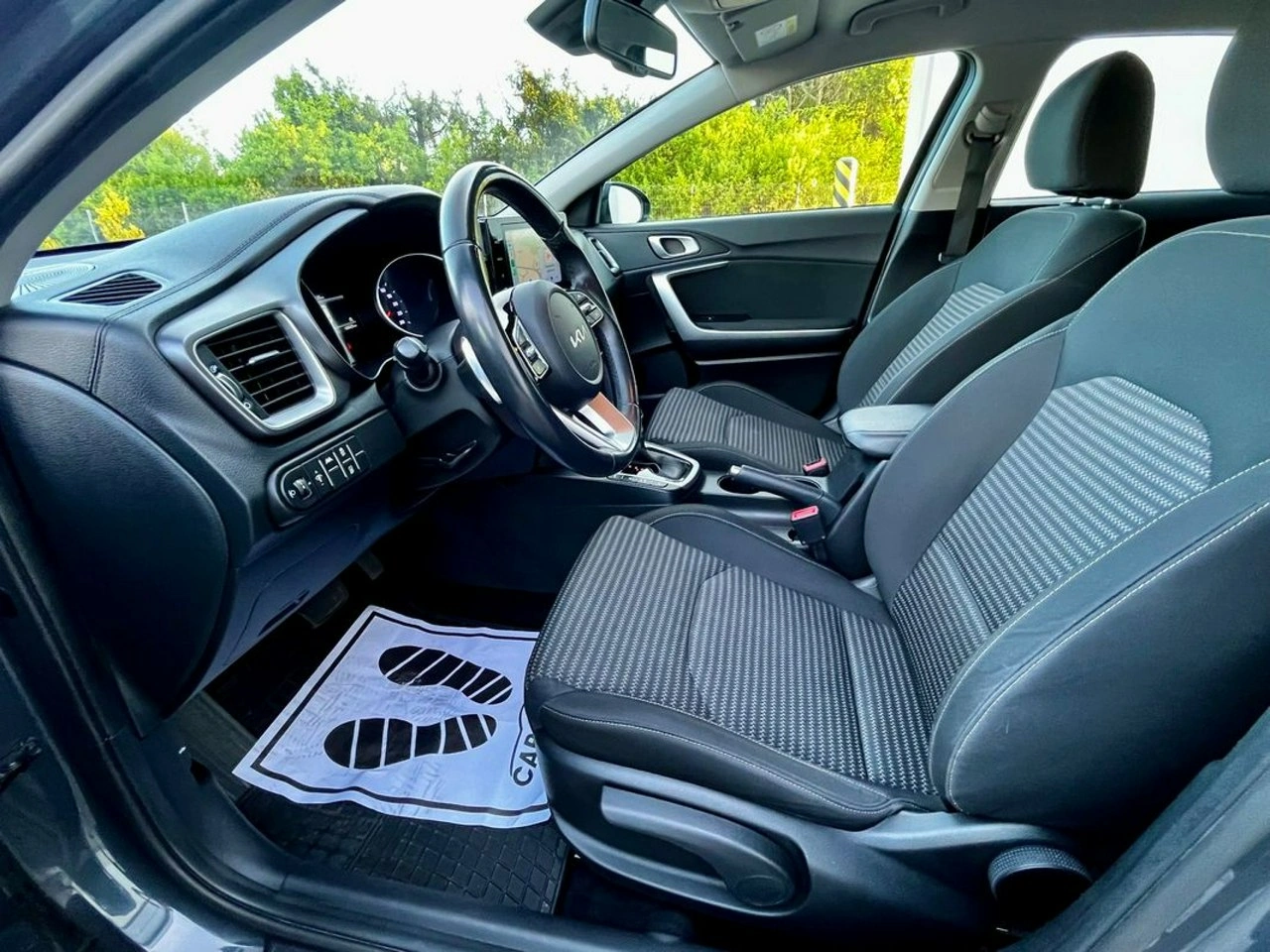 Kia Ceed - Zdjęcie 10