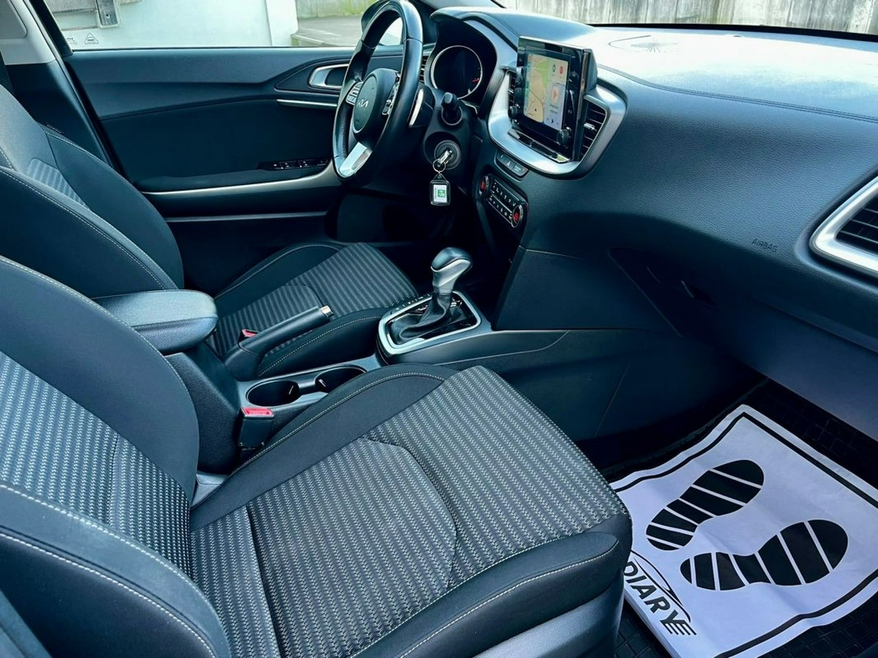 Kia Ceed - Zdjęcie 11