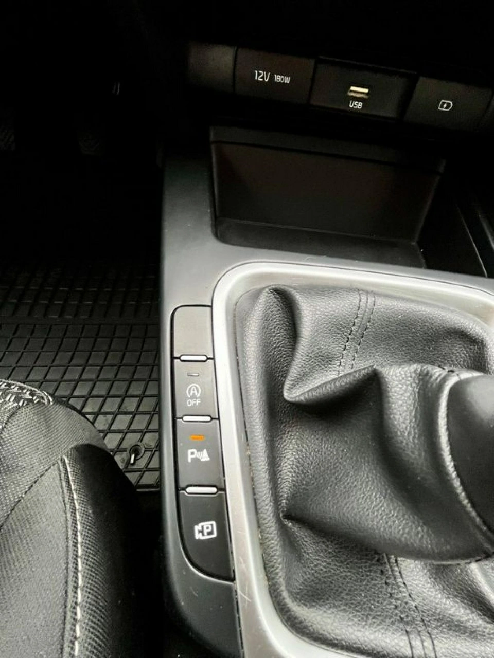Kia Ceed - Zdjęcie 12