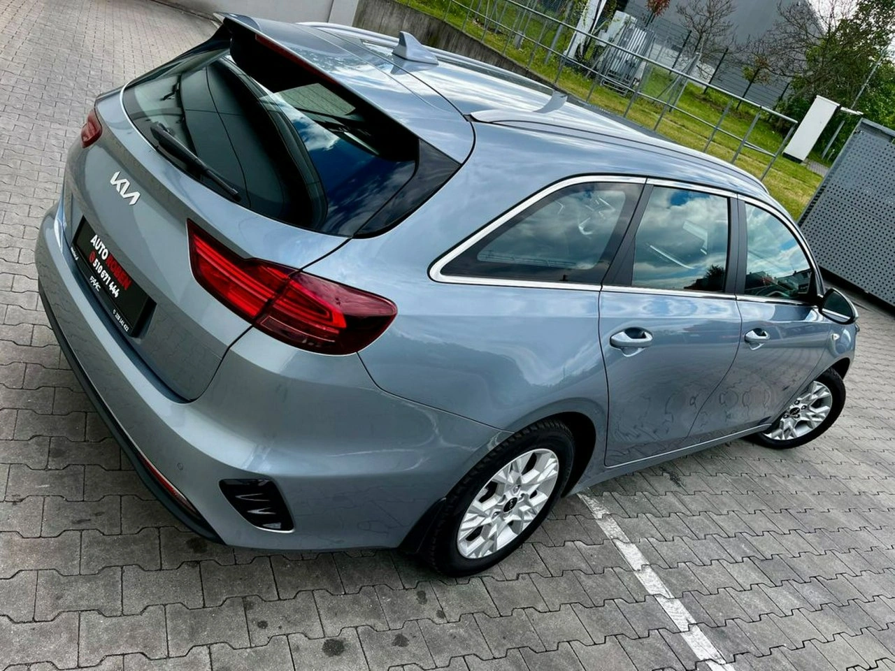Kia Ceed - Zdjęcie 4