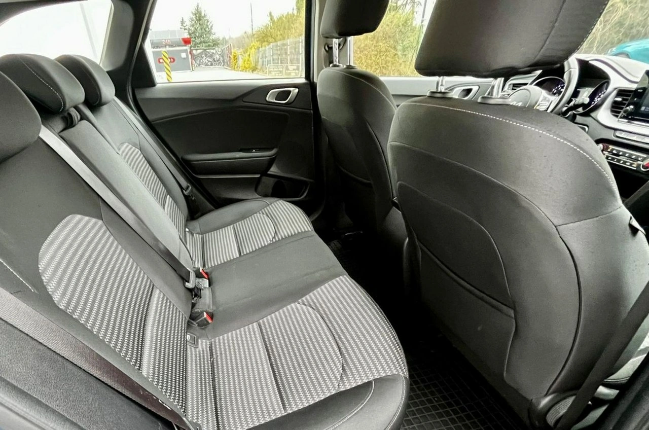 Kia Ceed - Zdjęcie 9