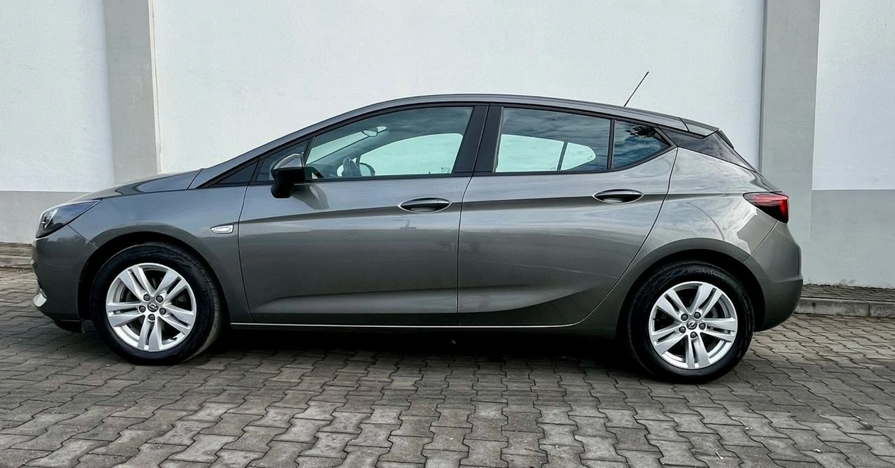 Opel Astra - Zdjęcie 11