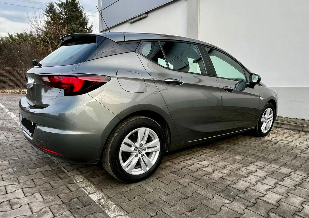 Opel Astra - Zdjęcie 12
