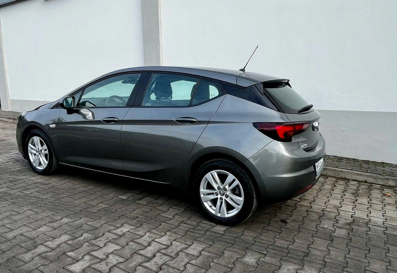 Opel Astra - Zdjęcie 16