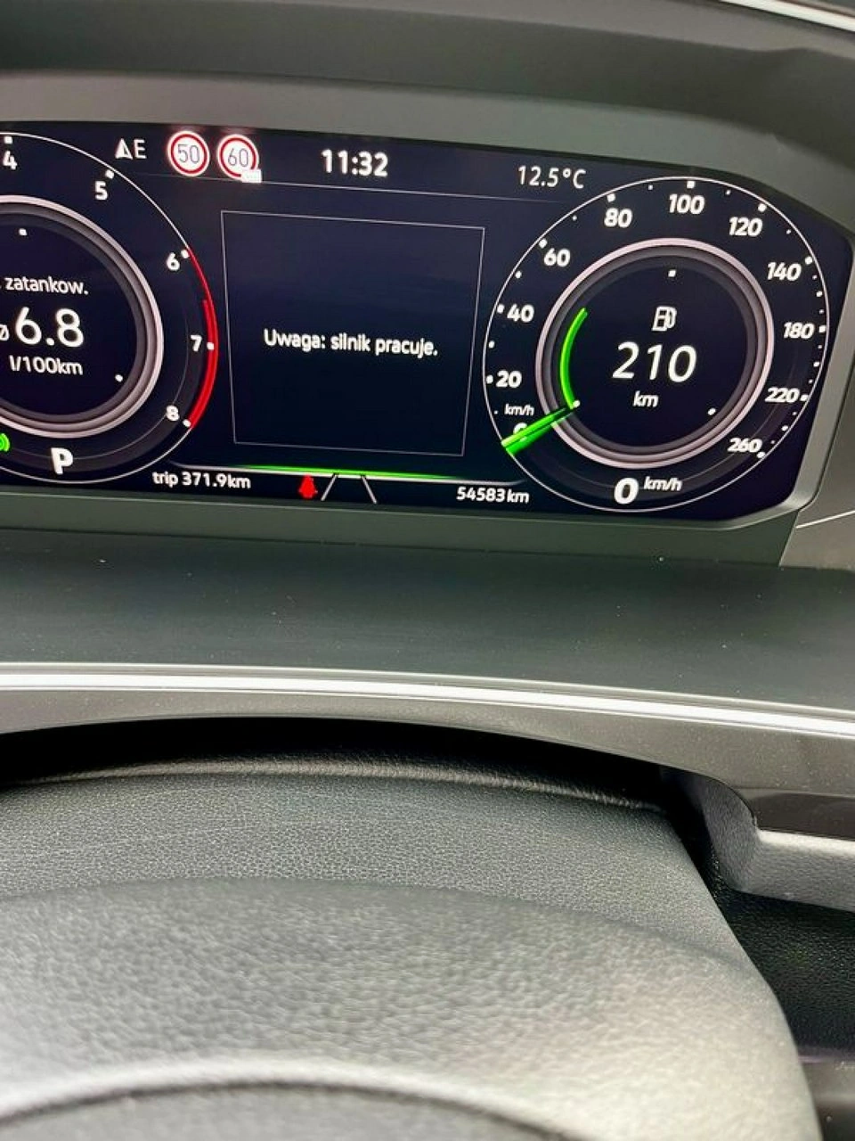 Volkswagen Tiguan - Zdjęcie 24