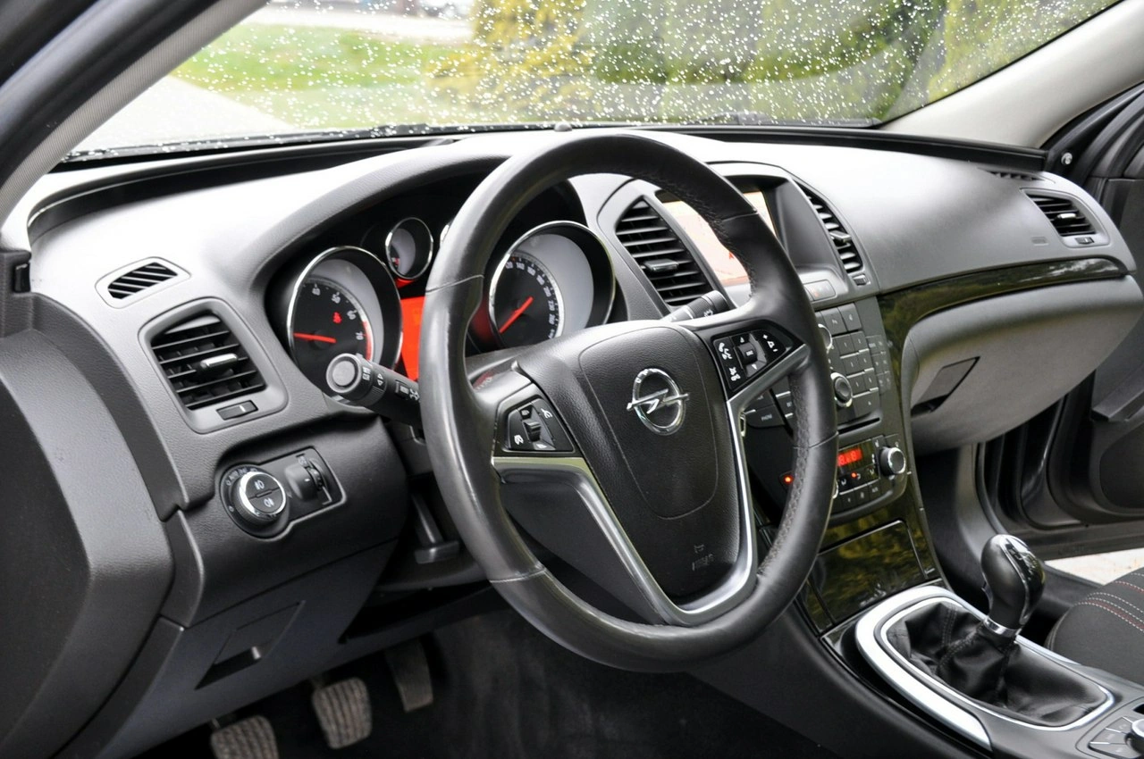 Opel Insignia - Zdjęcie 21