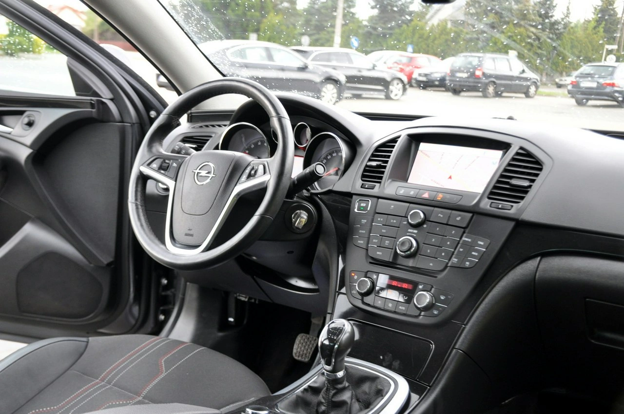 Opel Insignia - Zdjęcie 24