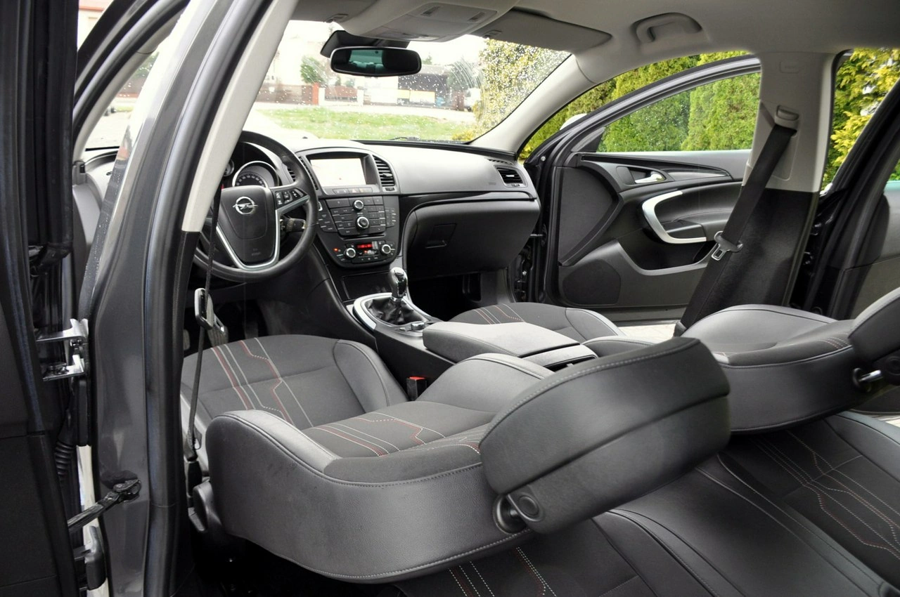Opel Insignia - Zdjęcie 26