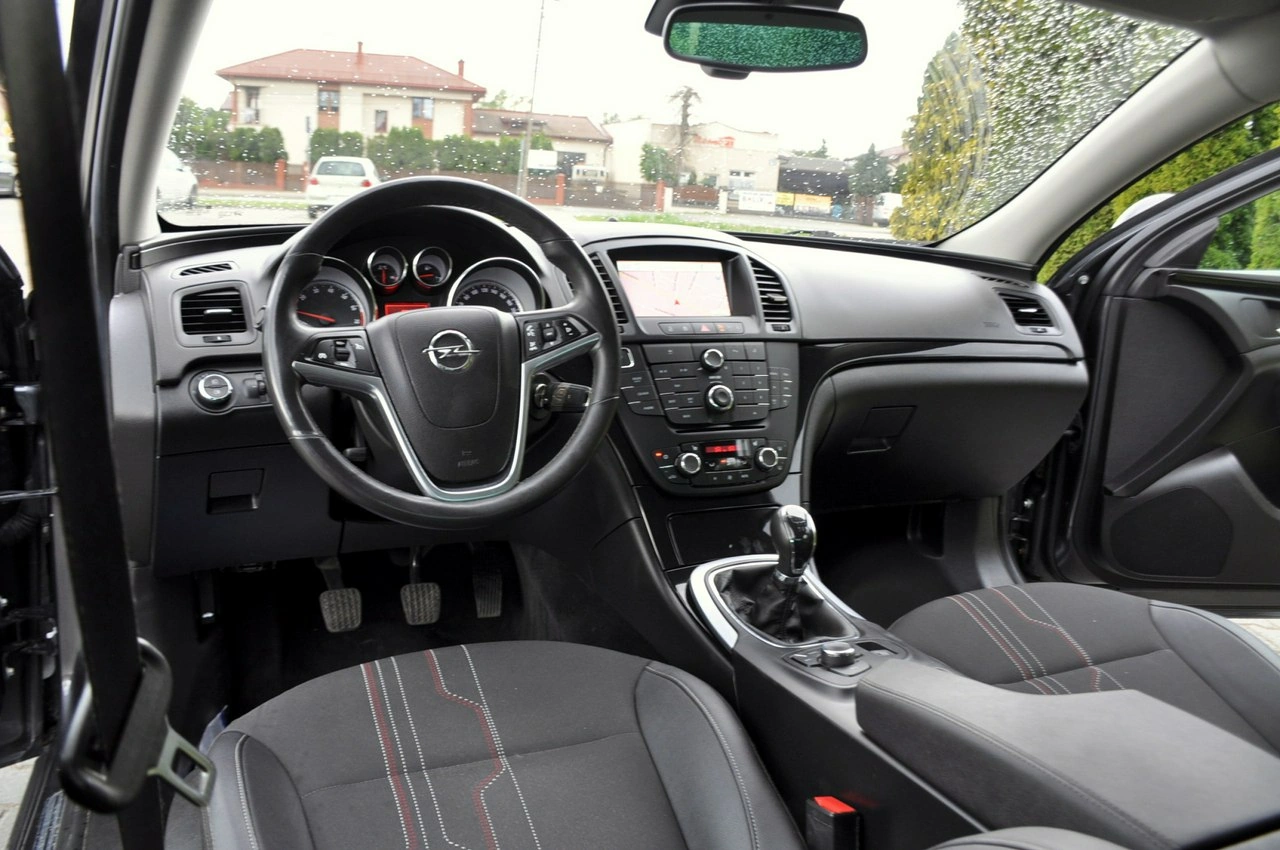 Opel Insignia - Zdjęcie 27