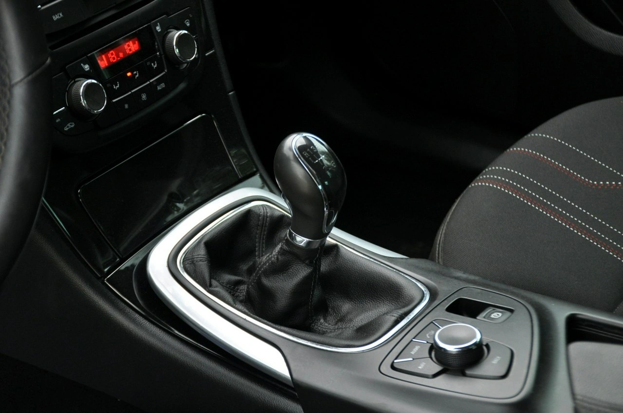 Opel Insignia - Zdjęcie 34