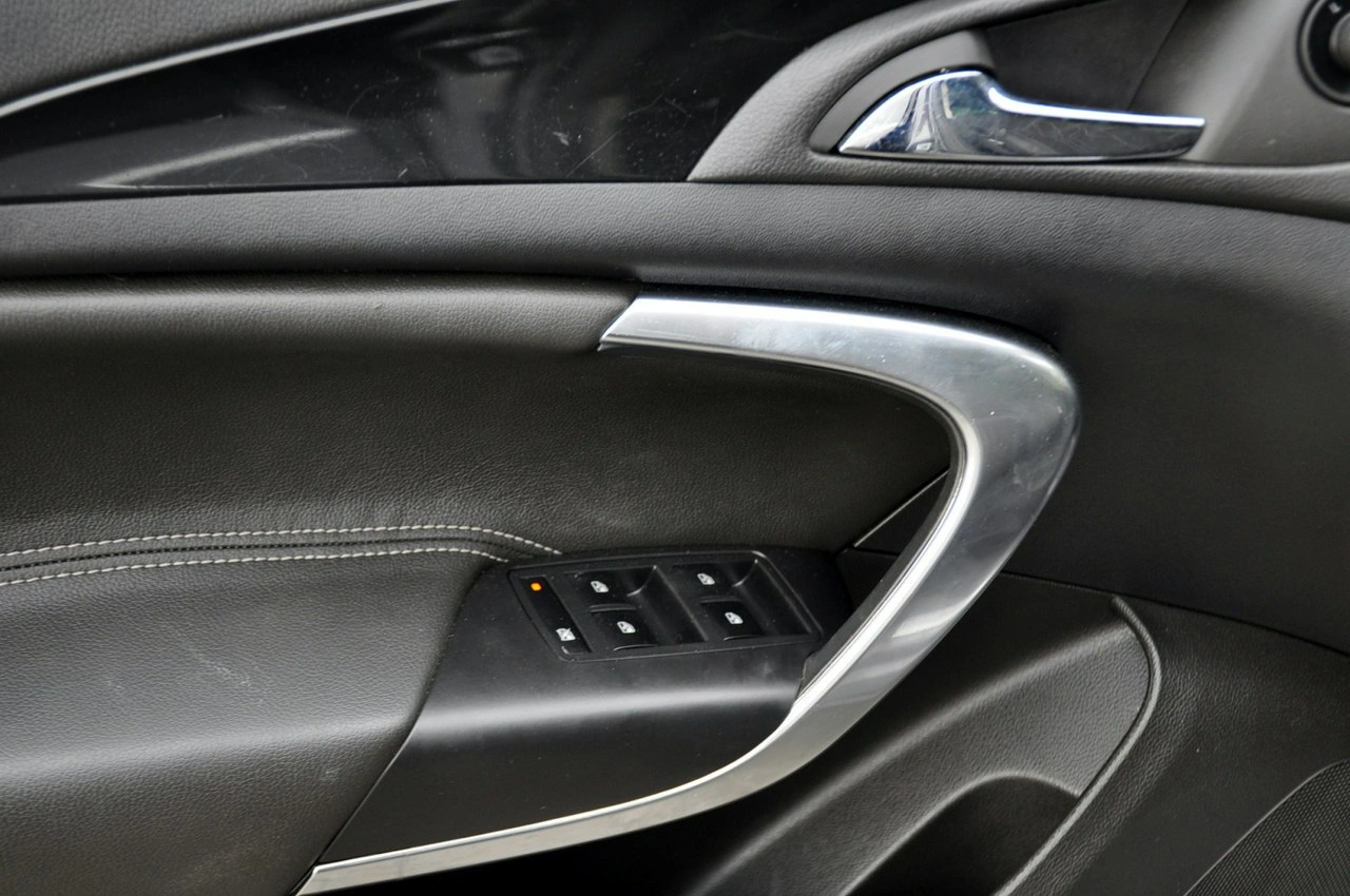Opel Insignia - Zdjęcie 36
