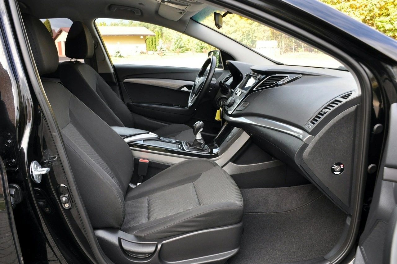 Hyundai i40 - Zdjęcie 16