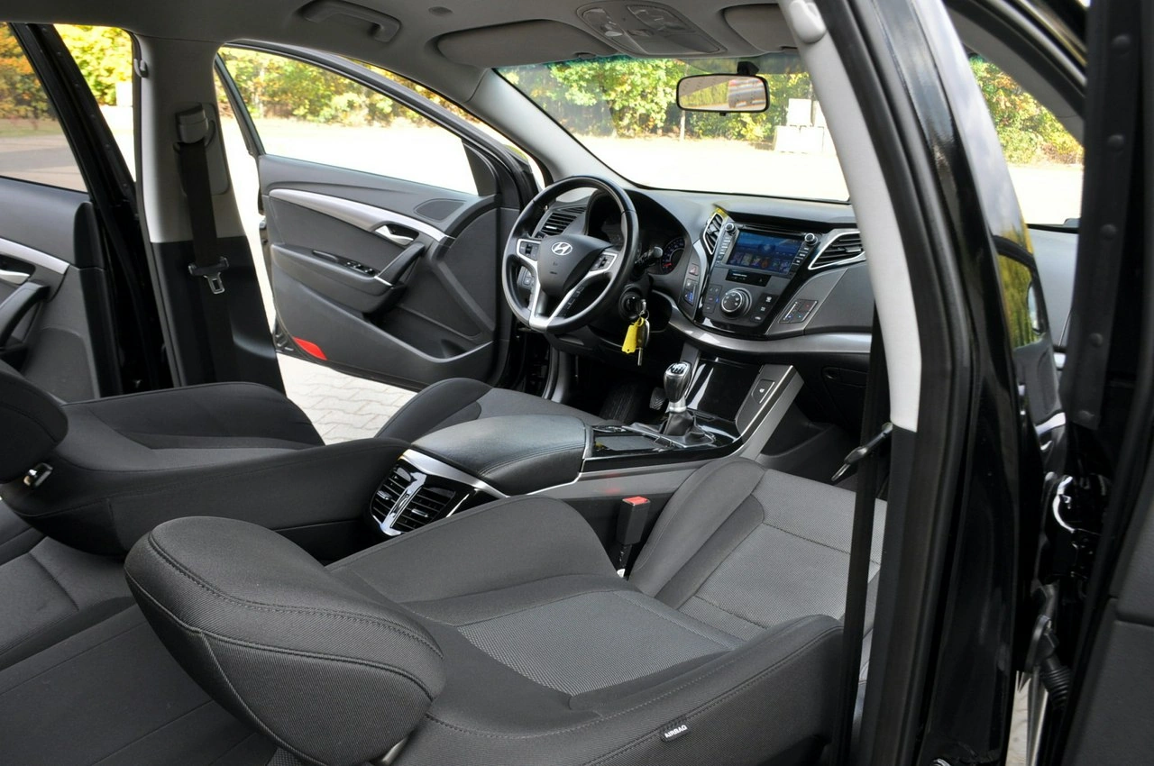 Hyundai i40 - Zdjęcie 22