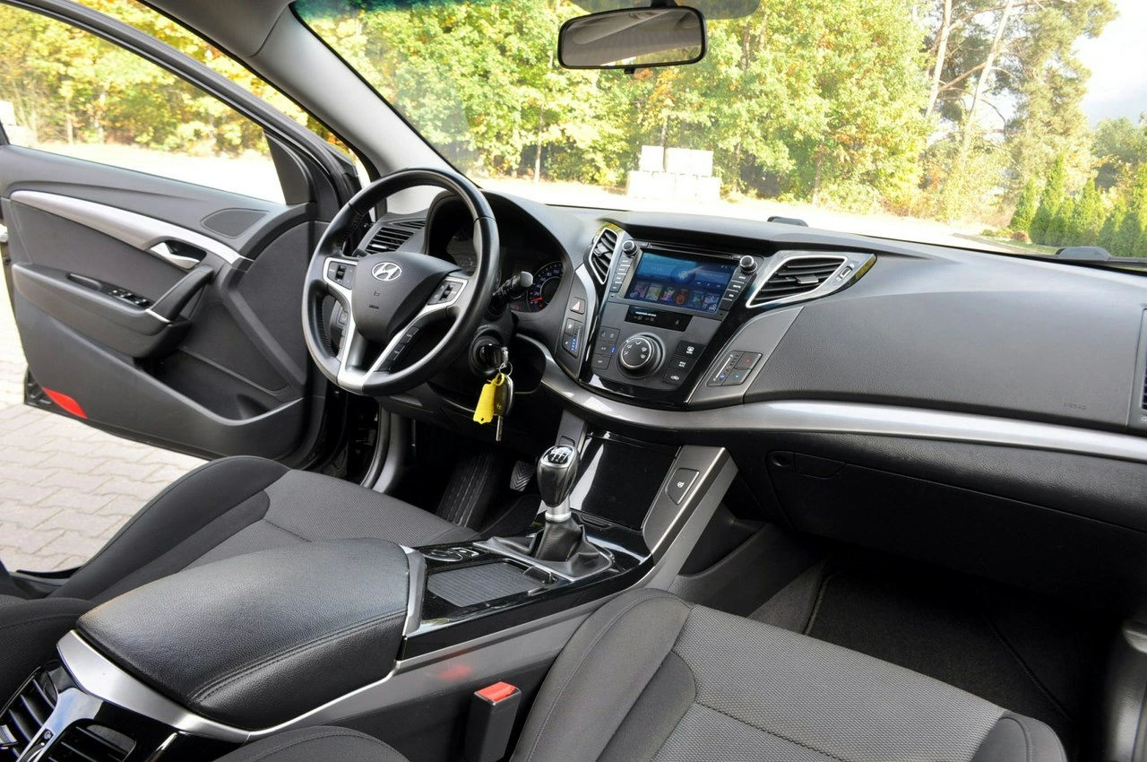 Hyundai i40 - Zdjęcie 23