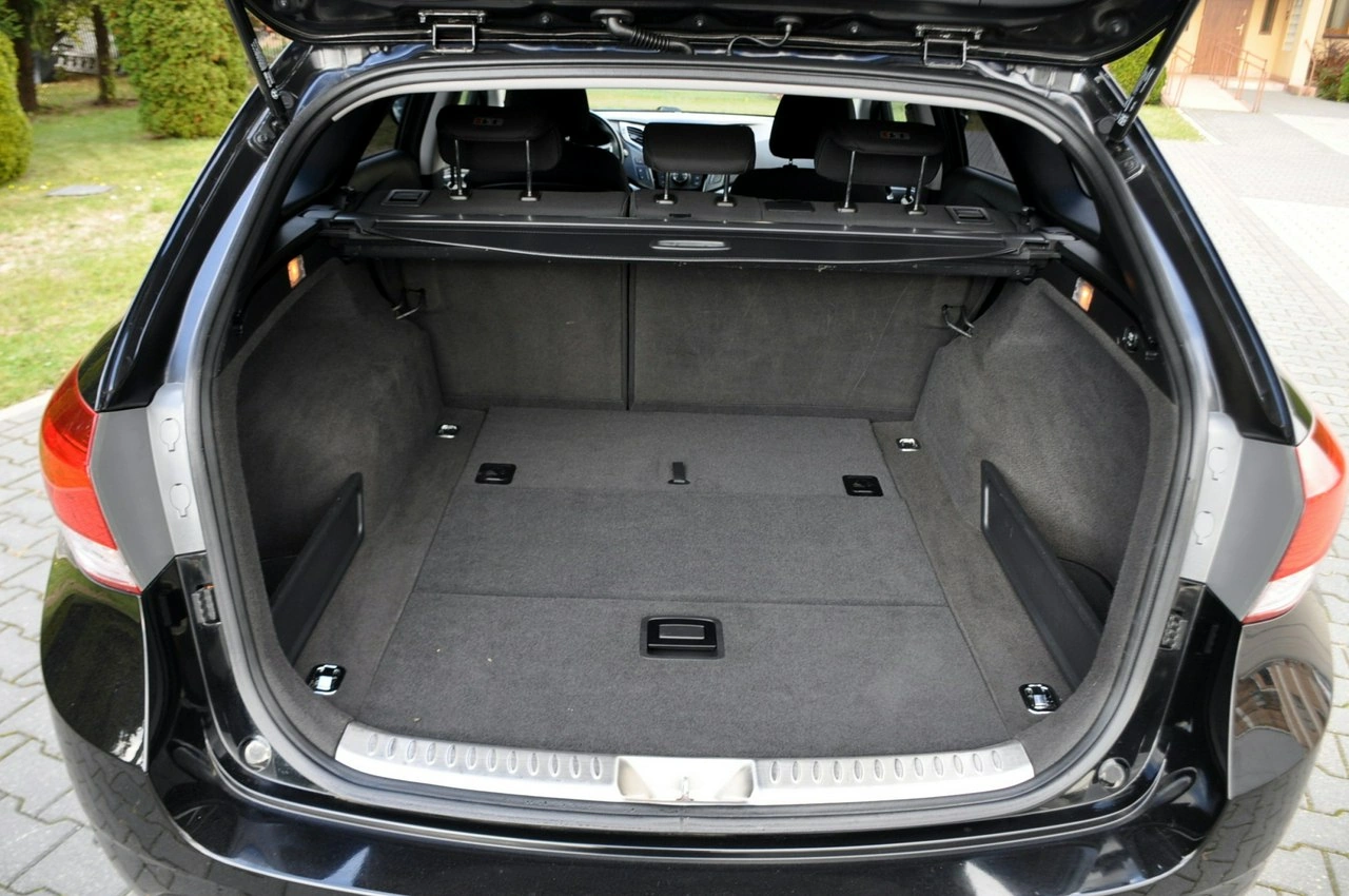 Hyundai i40 - Zdjęcie 35