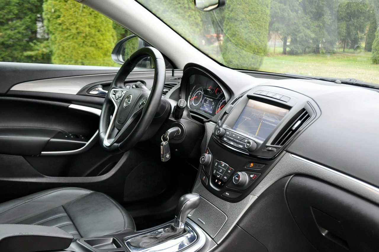 Opel Insignia - Zdjęcie 17
