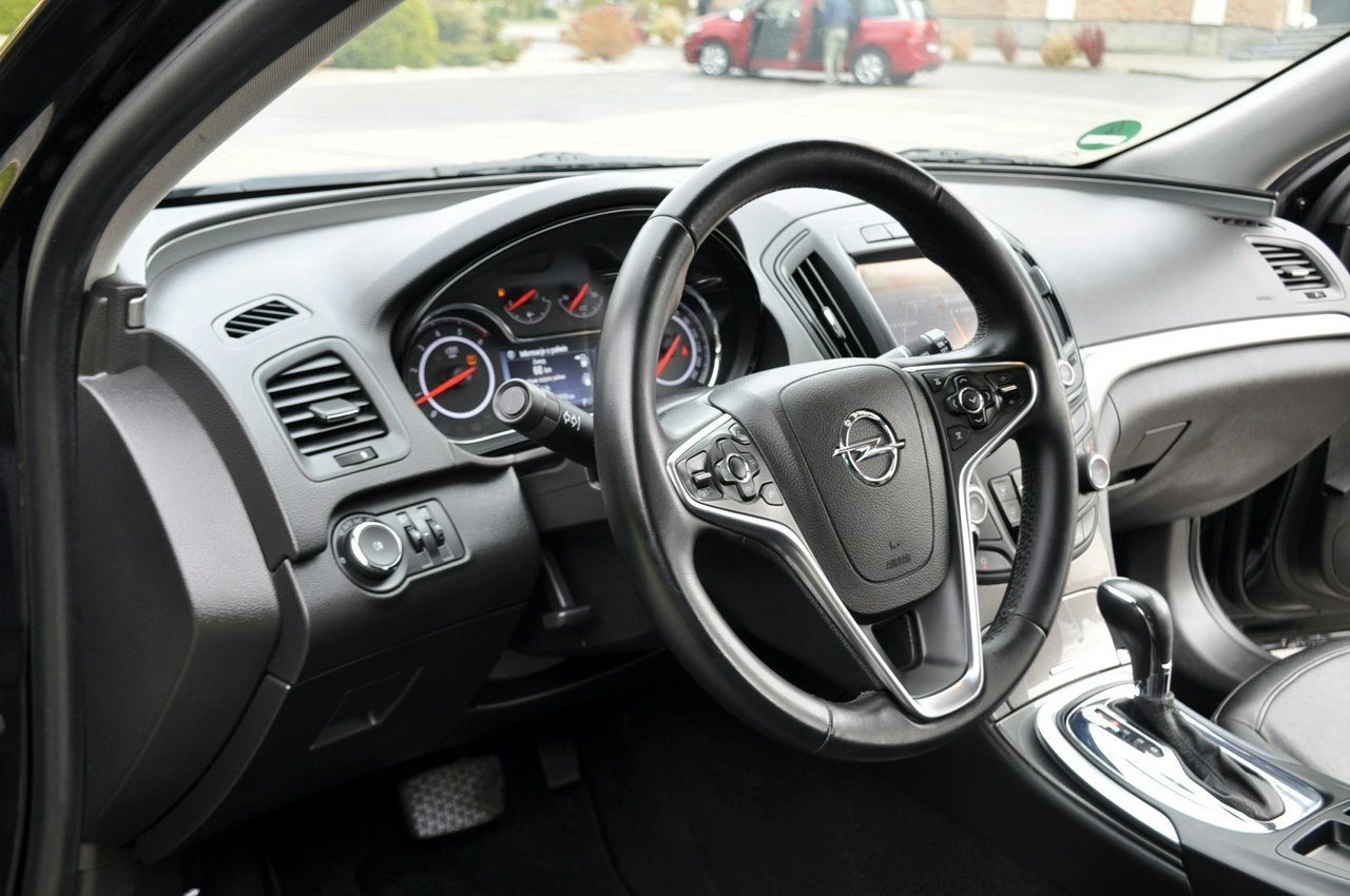 Opel Insignia - Zdjęcie 21