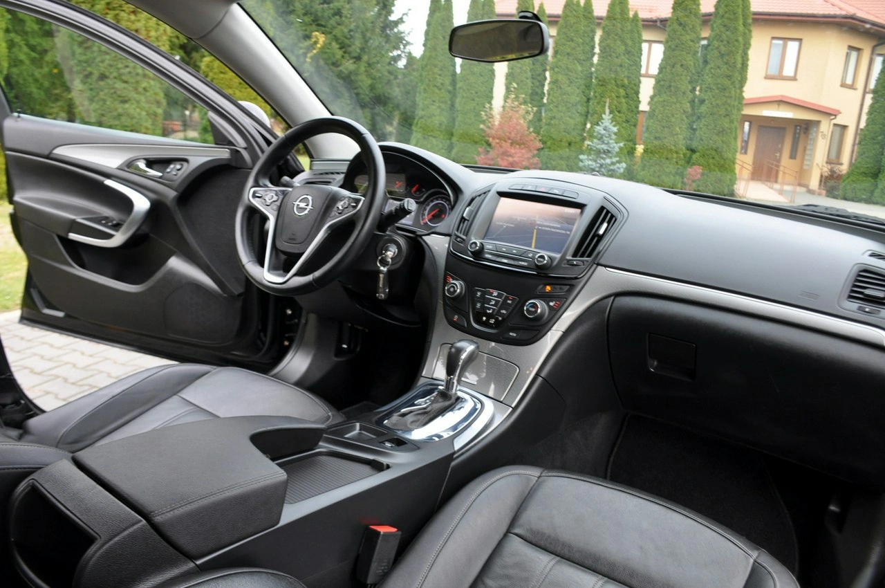 Opel Insignia - Zdjęcie 23